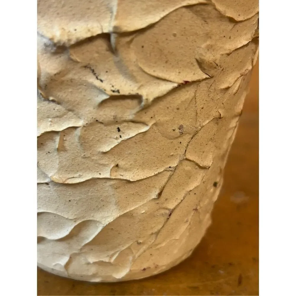 Vintage textured vase fade in/out contrast color (8238)￼